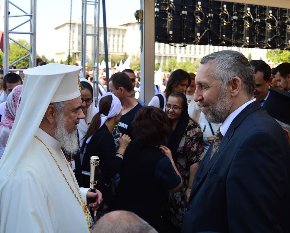 PF Patriarh Daniel si Marian Munteanu la Catedrala Mantuirii Neamului