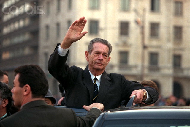 Regele Mihai la Bucuresti - 2 Martie 1997 - Foto © Jacques Langevin/Sygma/Corbis
